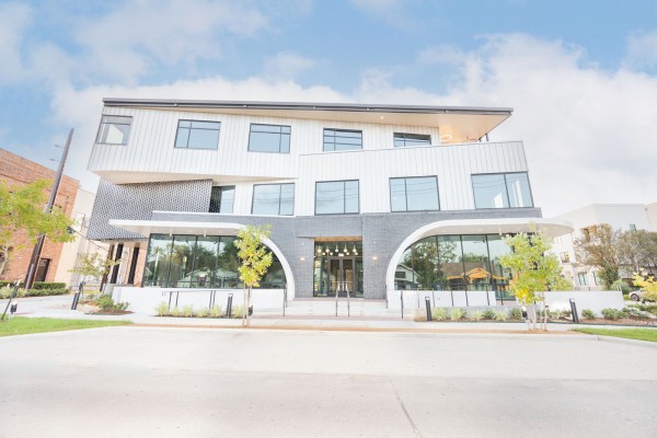 Yawning Property Launches Leasing for 1023 Studewood Houston Heights New Class A Retail Restaurant & Office Commercial Property