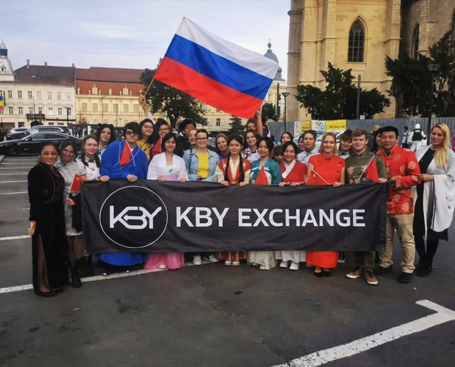 KBYEX Supports Russia–China Student Cultural Exchange in Romania, Advancing Youth Culture and Financial Education