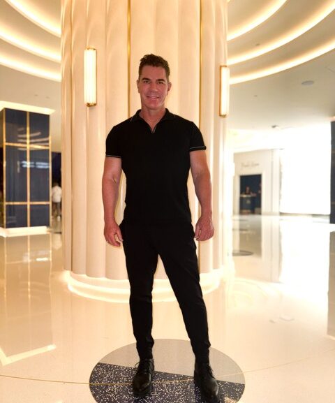 John Spencer Ellis Helps Men Over 40 Look Better, Build Confidence, and Transform Their Well-Being