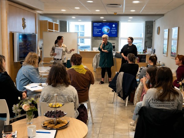Ukrainian Parents in Denmark Receive Guidance at Church of Scientology on Education