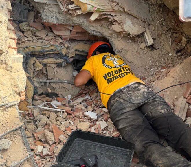 Scientology Volunteer Ministers Continue Bringing Help and Hope to Venezuela After Devastating Earthquakes